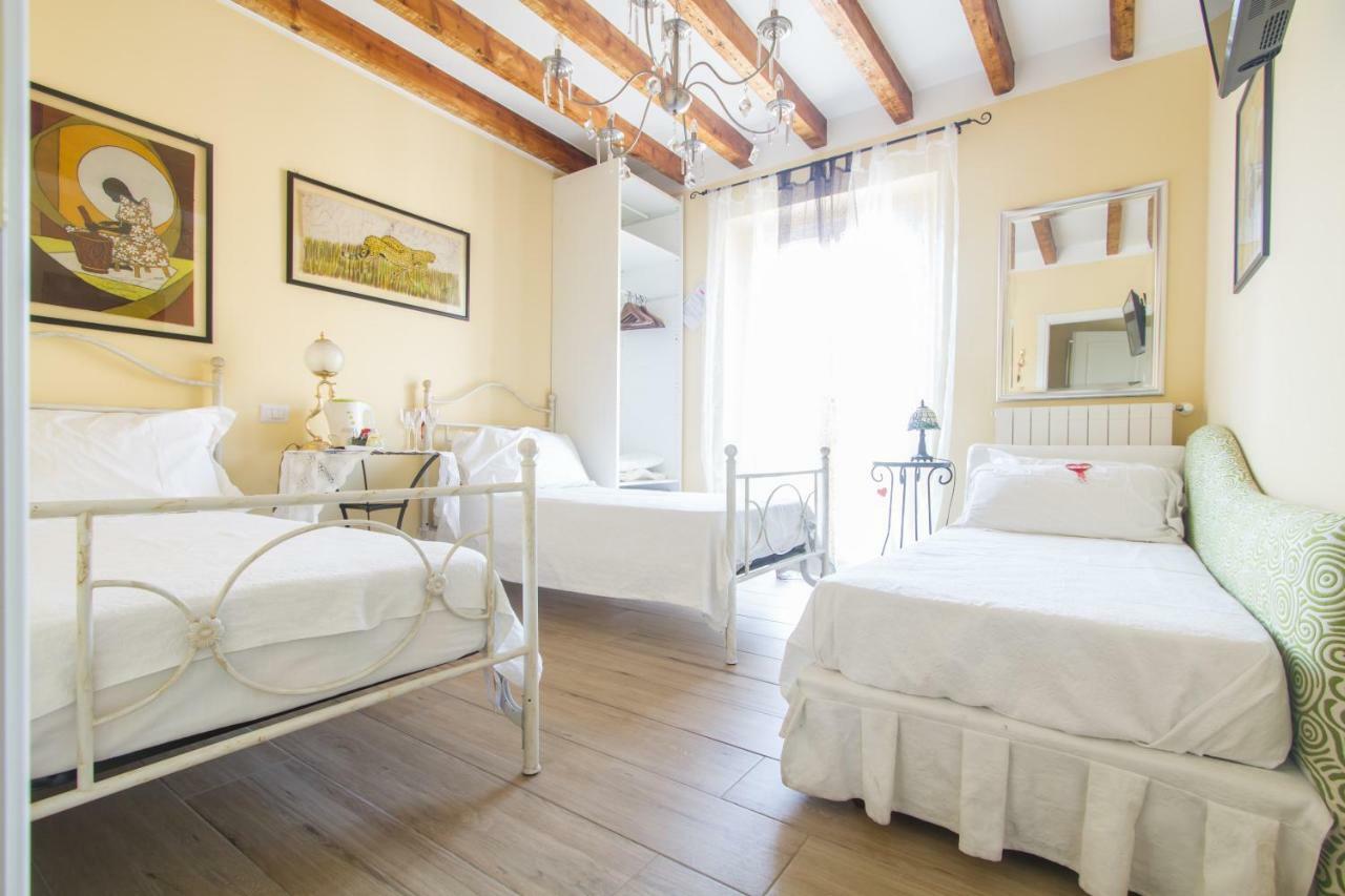 B&B Antico Cortile Mailand Exterior foto